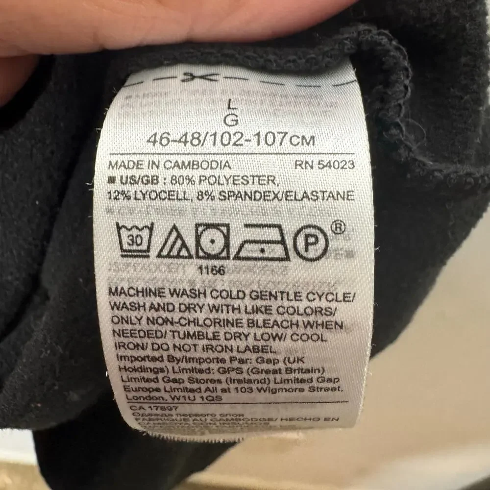 Banana Republic brand banana